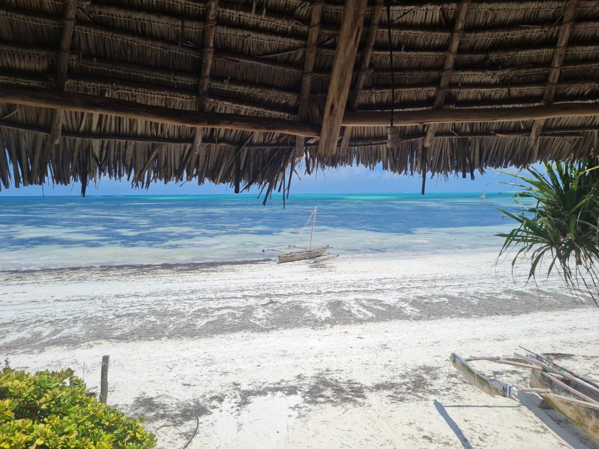 Beachfront Villa Ladha Ya Zanzibar จัมเบียนี ภายนอก รูปภาพ