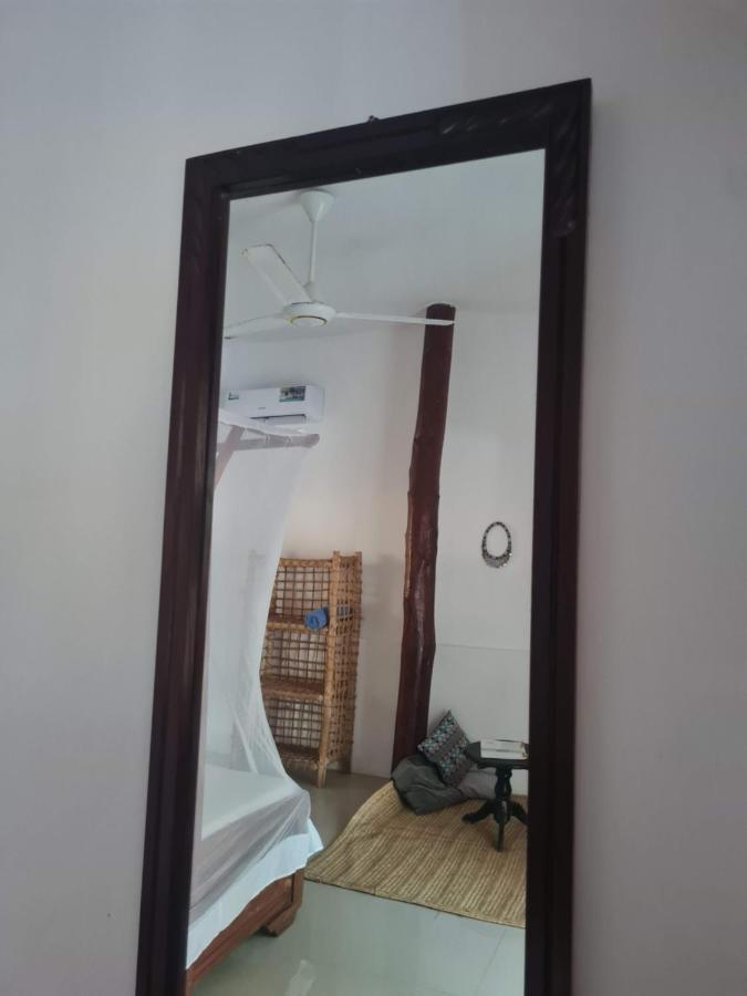 Beachfront Villa Ladha Ya Zanzibar จัมเบียนี ภายนอก รูปภาพ